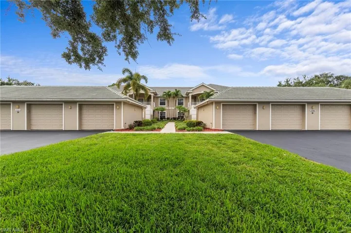 2261 Somerset Ridge Dr 103, Lehigh Acres, Florida 33973