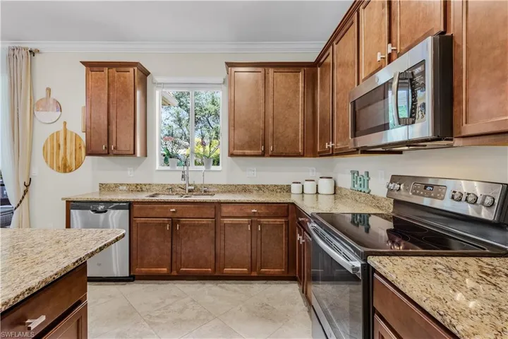 10100 Tin Maple Drive 12, Estero, Florida 33928