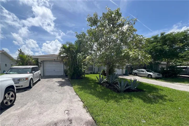 2148 Sunshine Blvd, Naples, Florida 34116