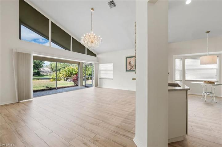 331 Pindo Palm DR, NAPLES FL 34104