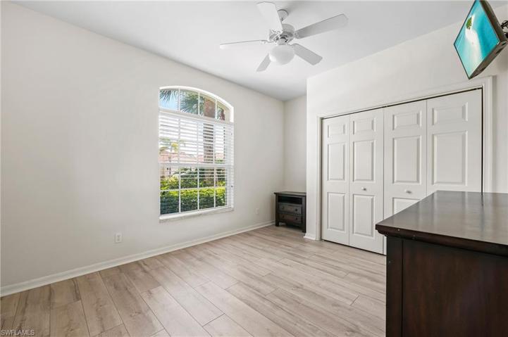 331 Pindo Palm DR, NAPLES FL 34104