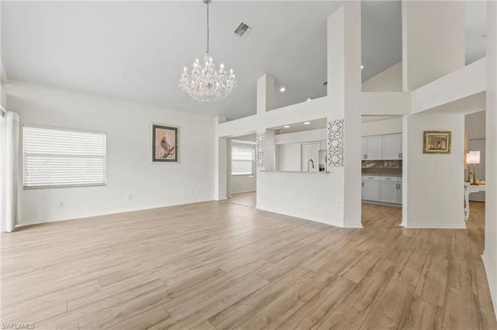 331 Pindo Palm DR, NAPLES FL 34104