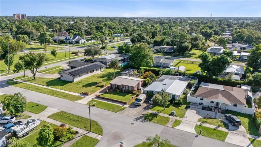 3859  Luzon  ST, Fort Myers, FL 33901