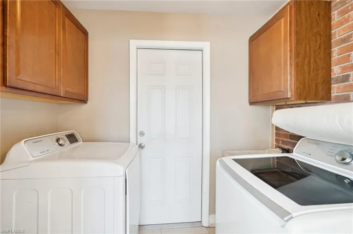 3859  Luzon  ST, Fort Myers, FL 33901