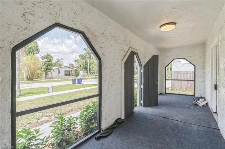 Screened in Front Porch