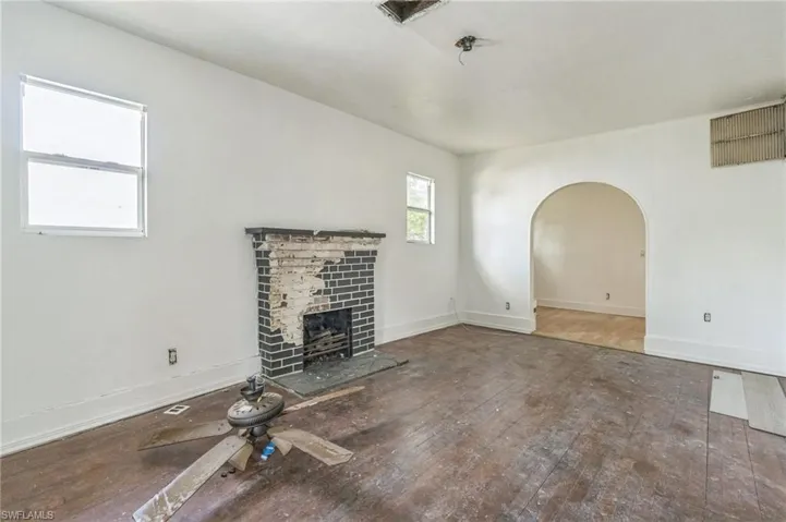 1670  Sunset  PL, Fort Myers, FL 33901