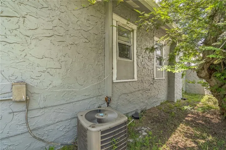 1670  Sunset  PL, Fort Myers, FL 33901
