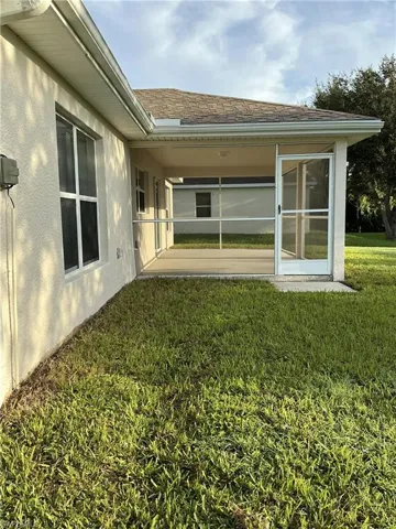 1611  Loraine S AVE, Lehigh Acres, FL 33976