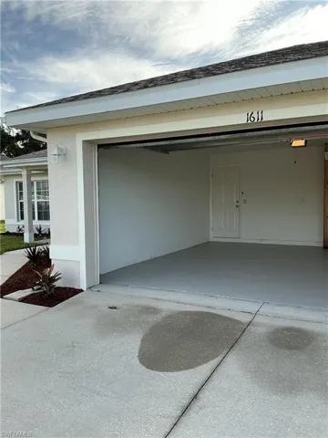 1611  Loraine S AVE, Lehigh Acres, FL 33976