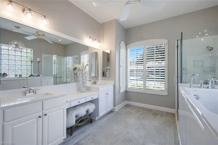 8475  Gleneagle  WAY, Naples, FL 34120