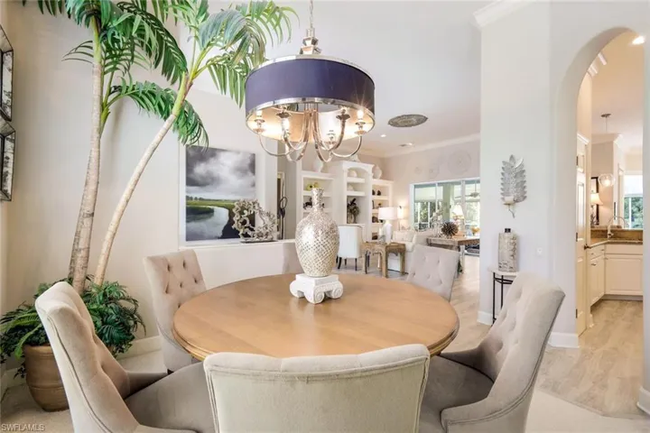 8475  Gleneagle  WAY, Naples, FL 34120