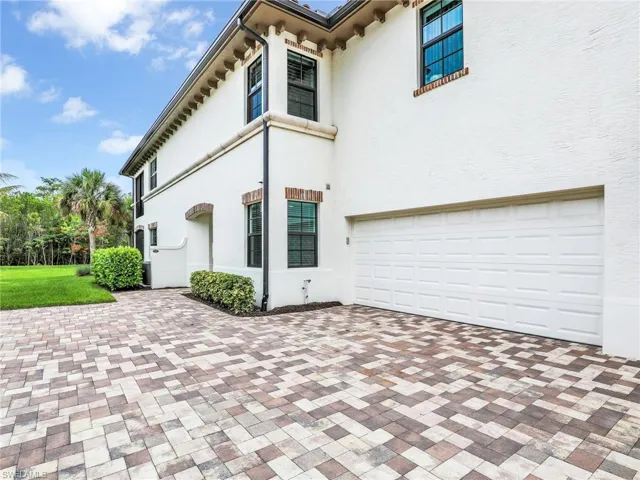 16356 Viansa Way 101, Naples, Florida 34110