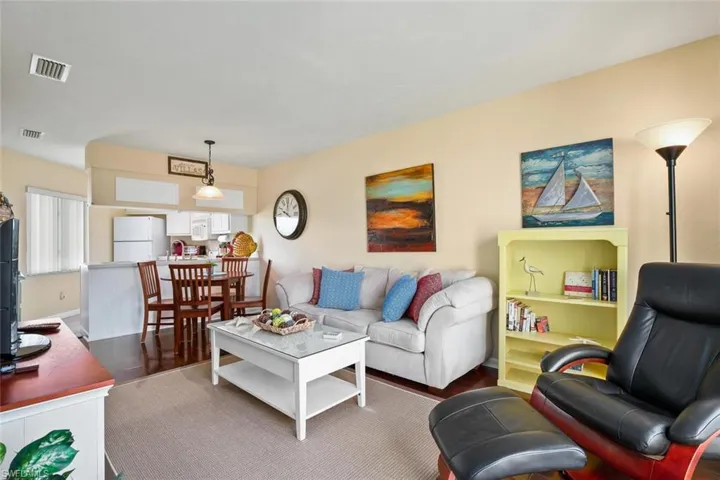Casa Bella C Living room