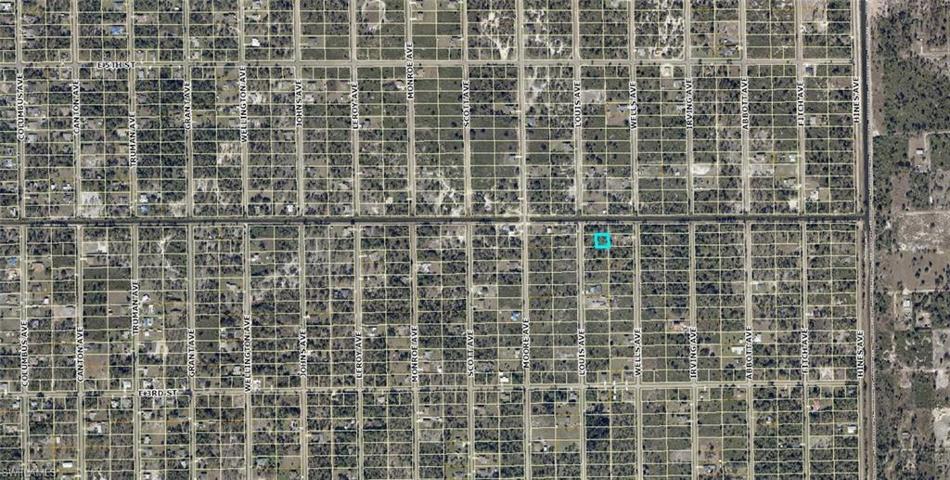 324 Louis AVE, LEHIGH ACRES FL 33936
