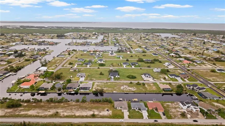 Drone/aerial view