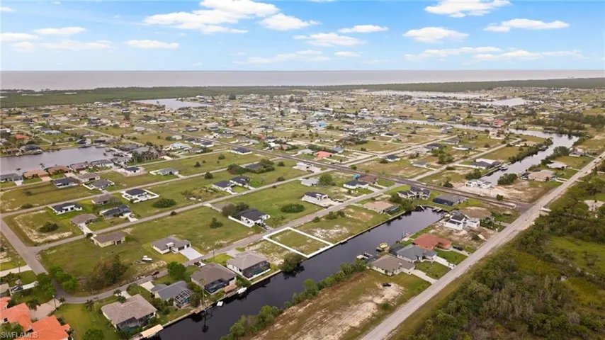 Drone/aerial view