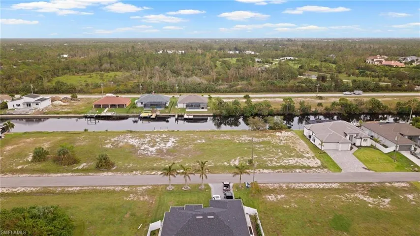Bird's eye front view