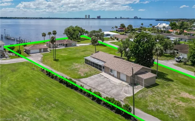 1818/1822  Stevenson  RD, North Fort Myers, FL 33917