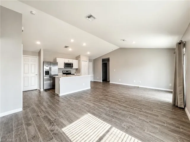 2728 NE 5th  PL, Cape Coral, FL 33909