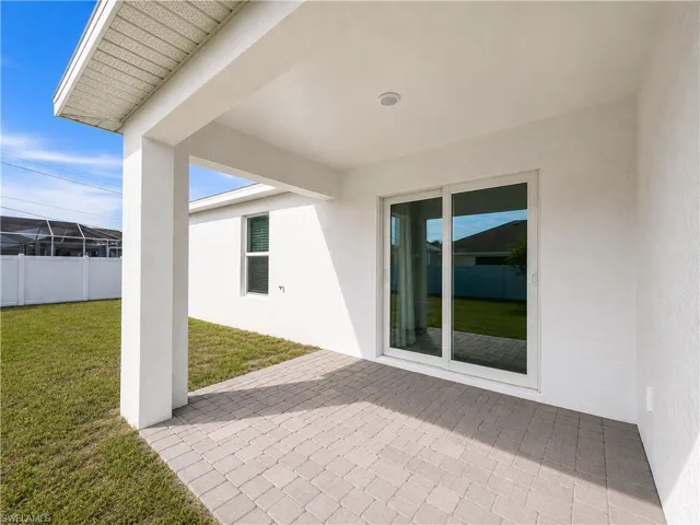 2728 NE 5th  PL, Cape Coral, FL 33909