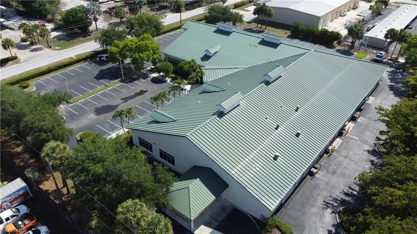 3940  Prospect  AVE, NAPLES, FL 34104