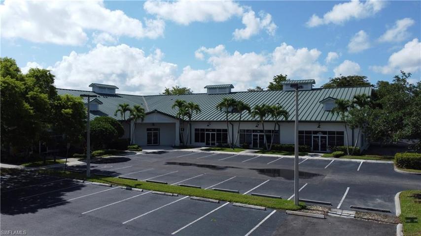 3940  Prospect  AVE, NAPLES, FL 34104