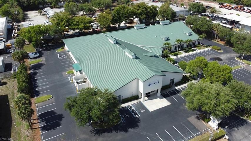 3940  Prospect  AVE, NAPLES, FL 34104