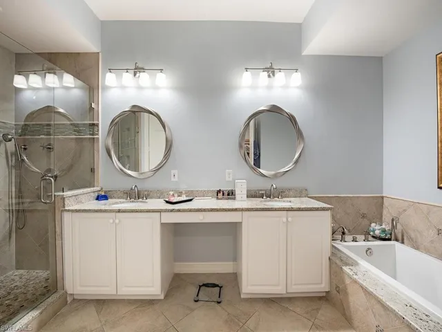 1885  Les Chateaux  BLVD, Naples, FL 34109