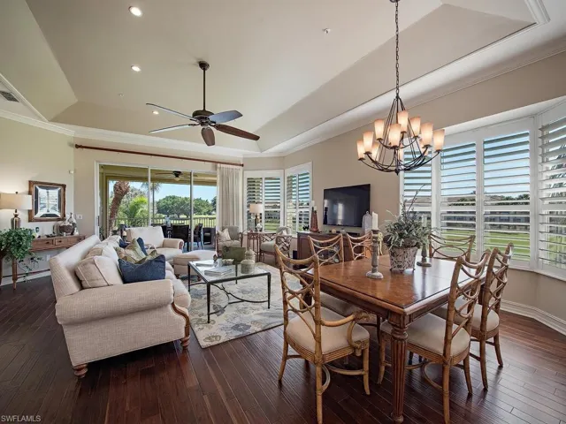 1885  Les Chateaux  BLVD, Naples, FL 34109