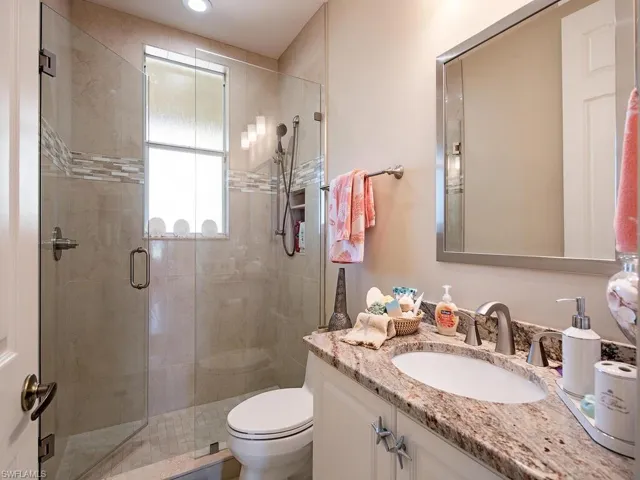 1885  Les Chateaux  BLVD, Naples, FL 34109
