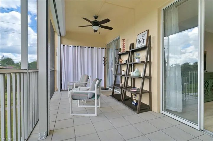 Extra large lanai featuring plenty of natural light