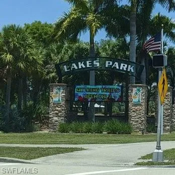 Lakes Park