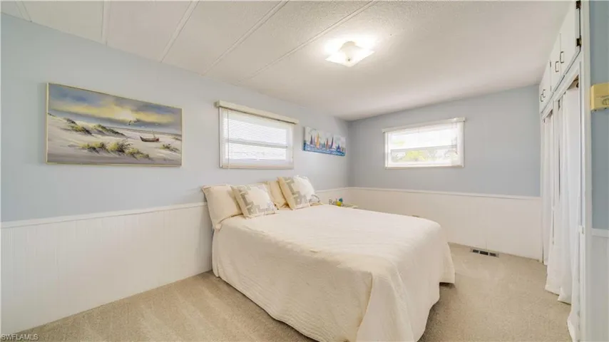 Guest bedroom
