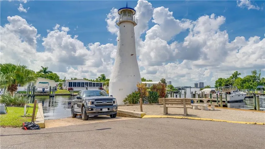 Community boat ramp