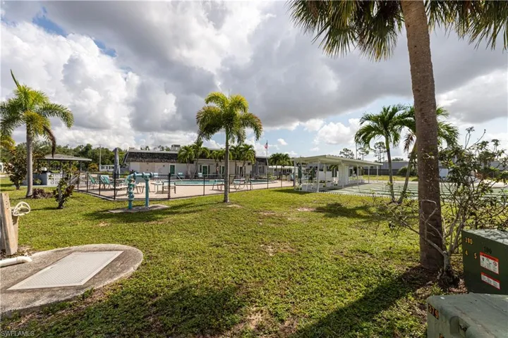 58 Sturbridge Ln, Fort Myers, Florida 33908