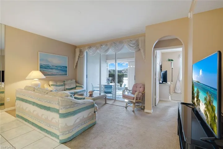 6384 Huntington Lakes Cir 103, Naples, Florida 34119