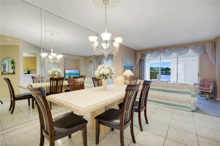 6384 Huntington Lakes Cir 103, Naples, Florida 34119