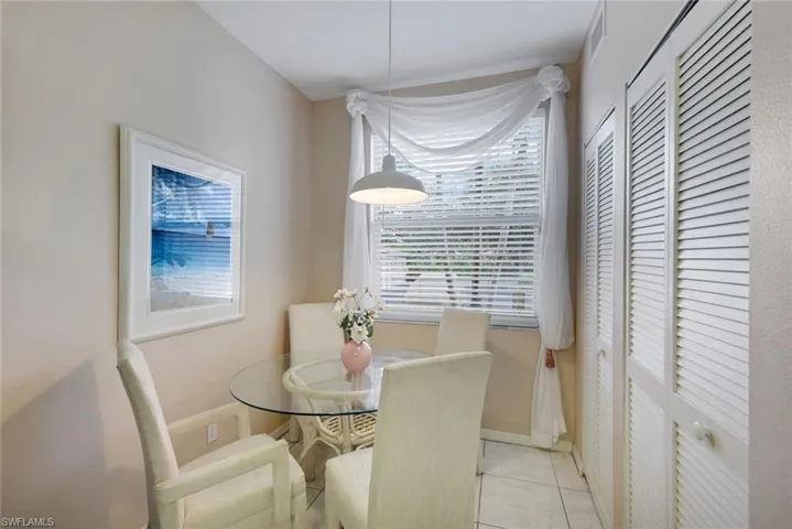 6384 Huntington Lakes Cir 103, Naples, Florida 34119