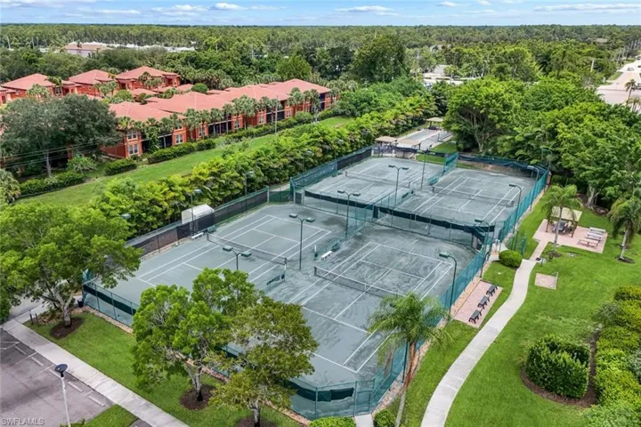 6384 Huntington Lakes Cir 103, Naples, Florida 34119