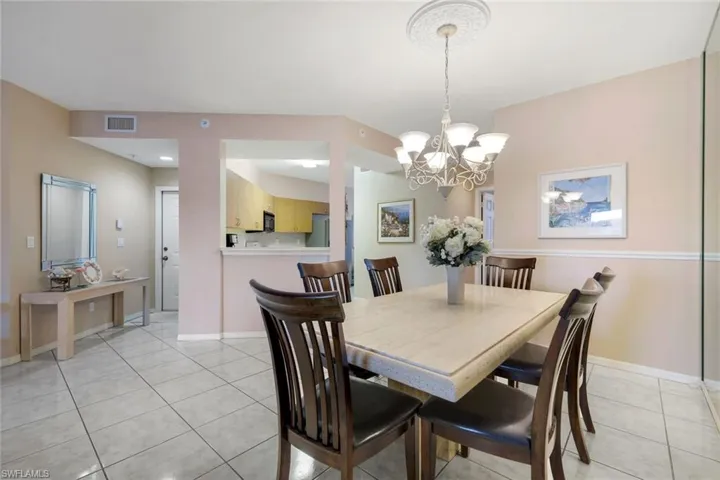 6384 Huntington Lakes Cir 103, Naples, Florida 34119