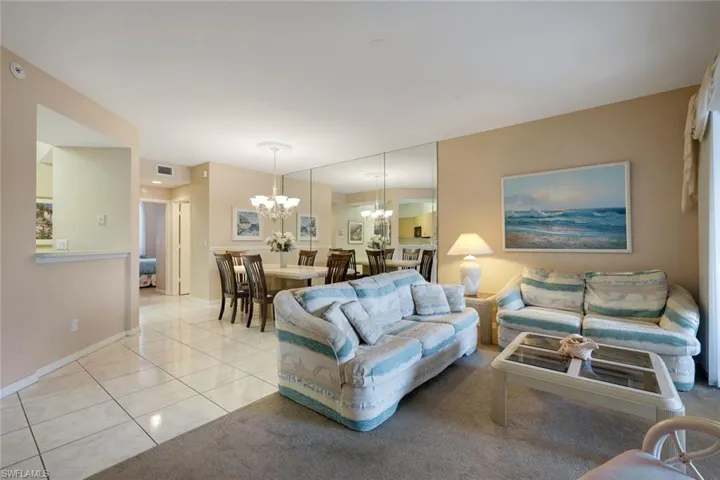 6384 Huntington Lakes Cir 103, Naples, Florida 34119