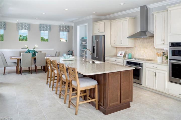Model Breakfast Bar