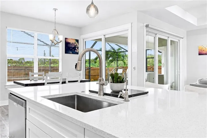 1815 Nw 28th Pl, Cape Coral, Florida 33993