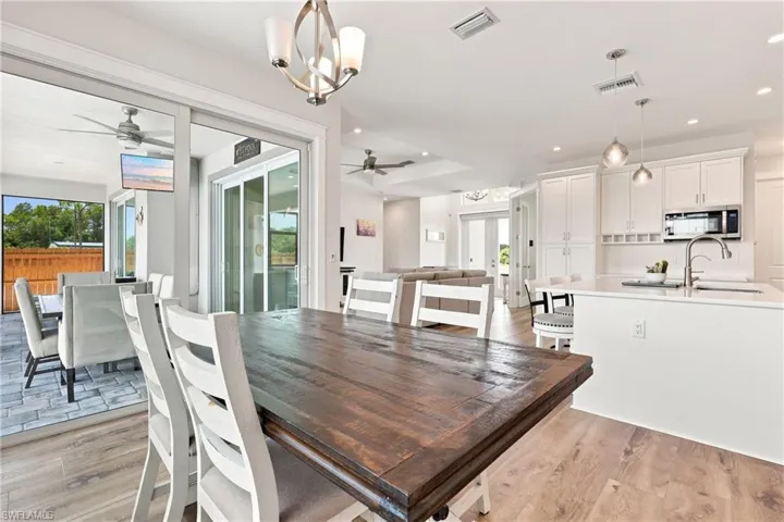 1815 Nw 28th Pl, Cape Coral, Florida 33993