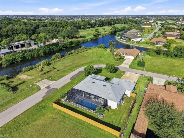 1815 Nw 28th Pl, Cape Coral, Florida 33993