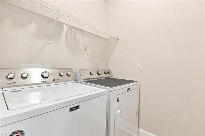 1815 Nw 28th Pl, Cape Coral, Florida 33993