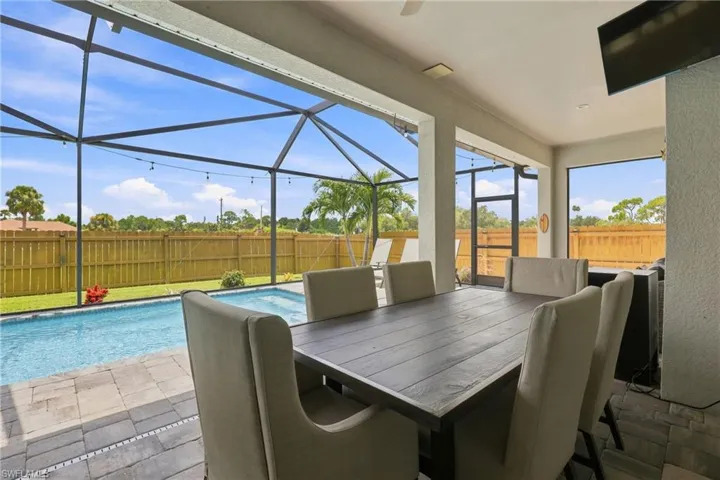1815 Nw 28th Pl, Cape Coral, Florida 33993