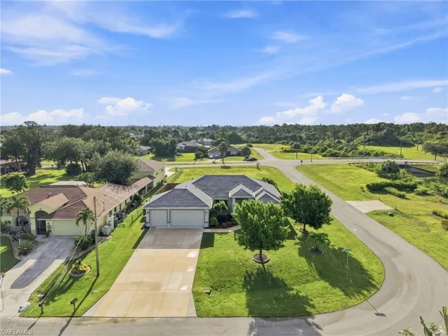 1815 Nw 28th Pl, Cape Coral, Florida 33993
