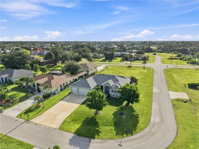 1815 Nw 28th Pl, Cape Coral, Florida 33993