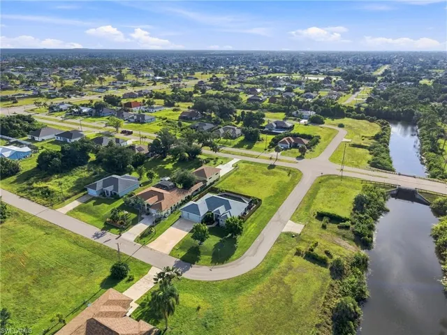 1815 Nw 28th Pl, Cape Coral, Florida 33993
